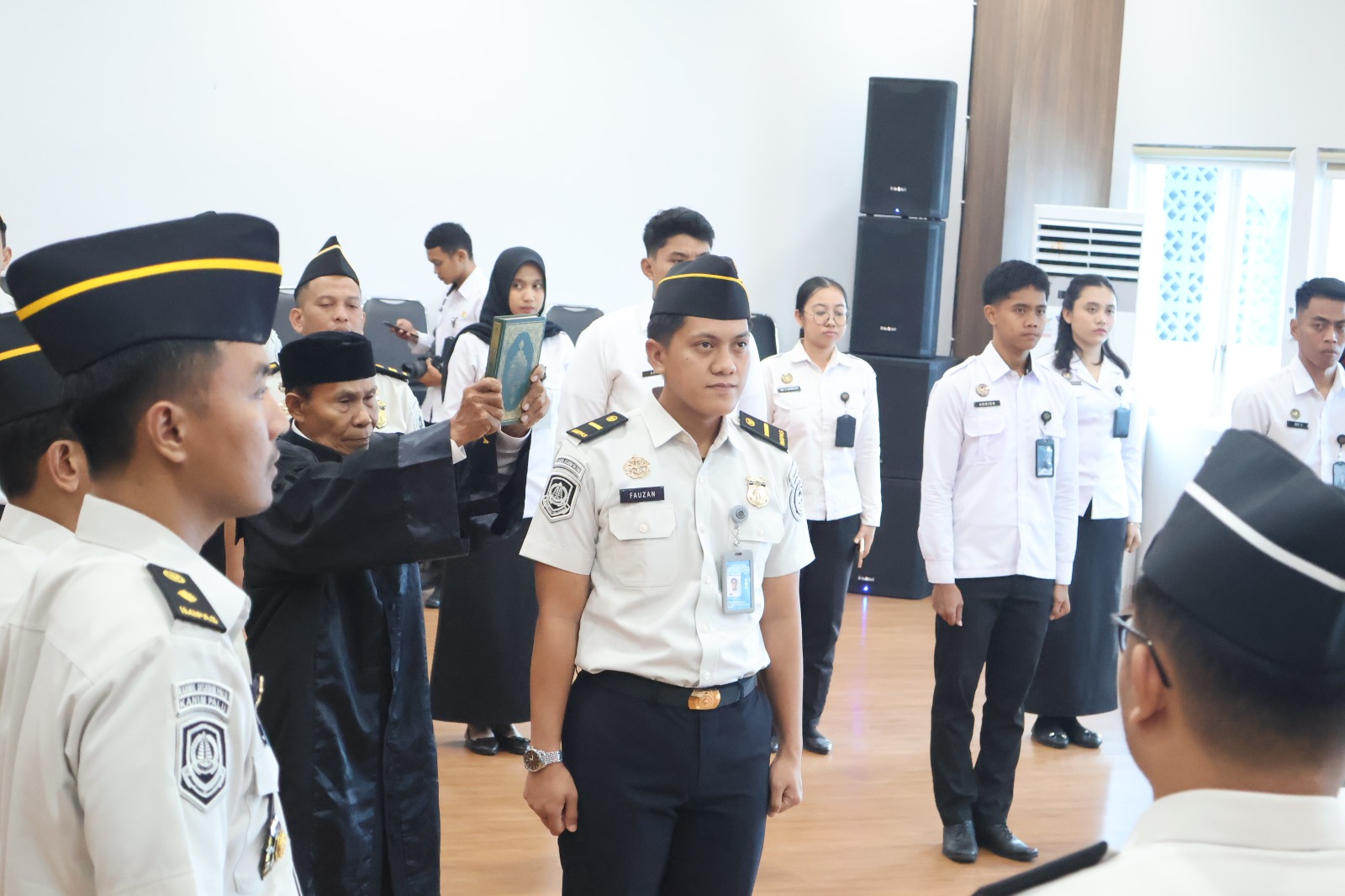 Pelantikan fauzan